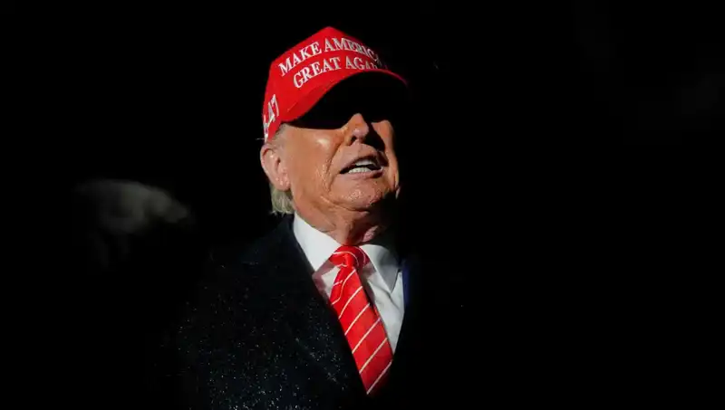 Yüksek Mahkeme’den Trump’a Önemli Yetki: Göçmenlerin Yasal Statüsünü İptal Etme Hakkı
