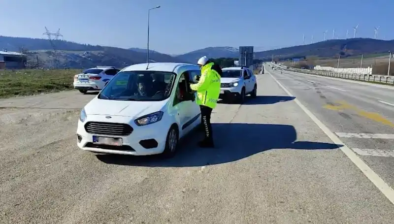 Son Bir Haftada Yarım Milyon Sürücüye Ceza: Trafik İhlalleri Alarm Veriyor!