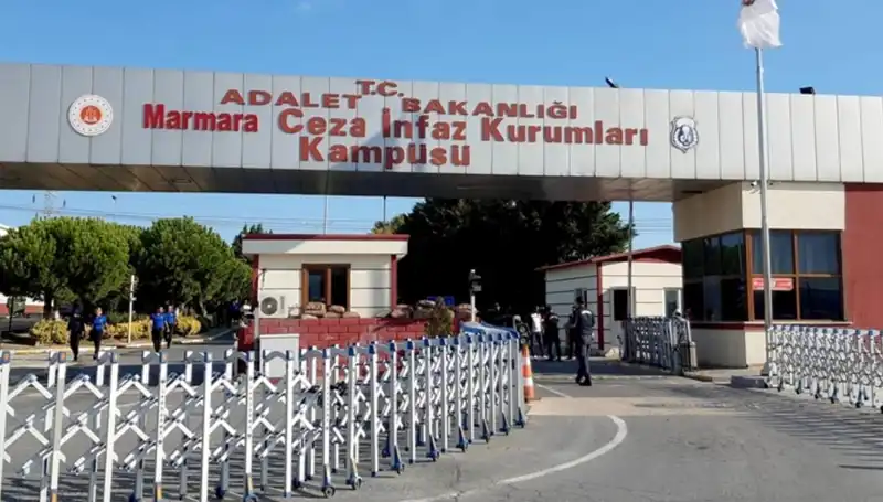 İstanbul Büyükşehir Belediyesi Soruşturmasında Skandal: Tutuklular Farklı Cezaevlerine Sevk Edildi!