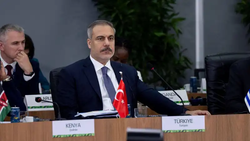 Yapay Zeka Tartışmaları BRICS Zirvesi'nde Derinleşiyor: Bakan Fidan Uyardı