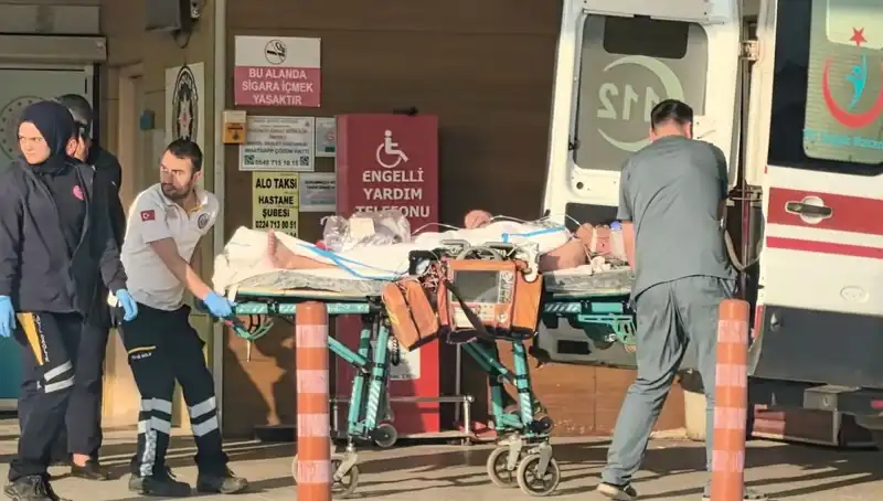 Sahte Alkol Faciası: Komaya Giden Gençlerin Hikayesi