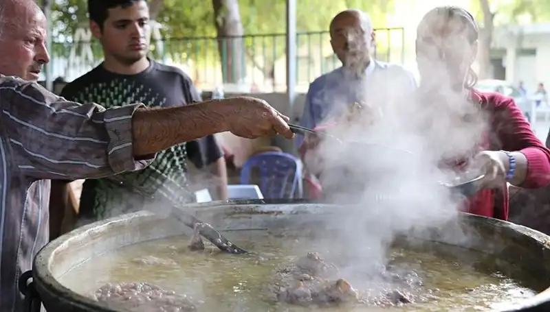 Gadir-i Hum Bayramı: Gelenekleri, Önemi ve Kutlama Mesajları