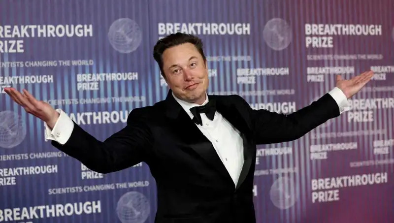 Elon Musk, X'in Yeni Mesajlaşma Uygulamasını Tanıttı: Flört Sitesi Olacak mı?
