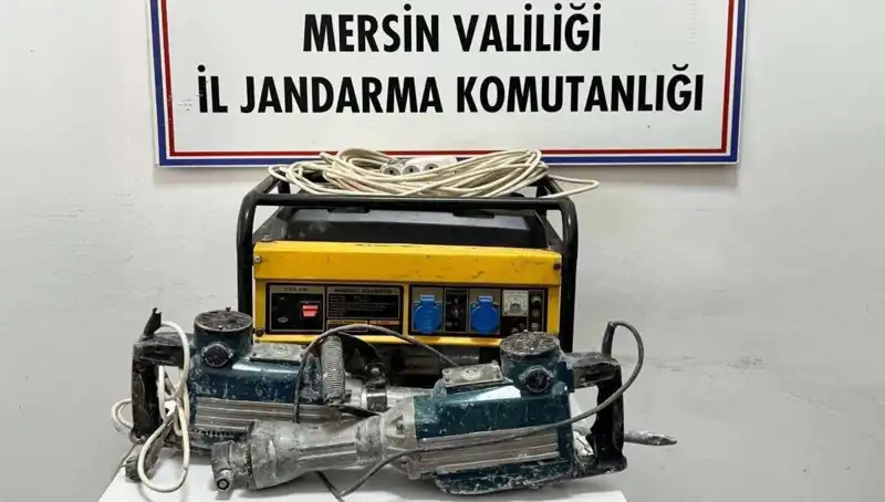 Mersin’de Kaçak Kazı Operasyonu: 5 Kişi Gözaltına Alındı