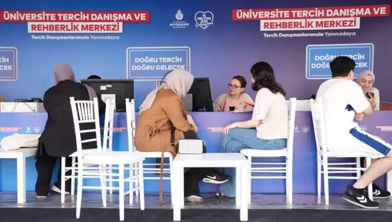 İstanbul'da 24 Yeni Tercih Danışma Merkezi ile Üniversite Seçiminde Destek