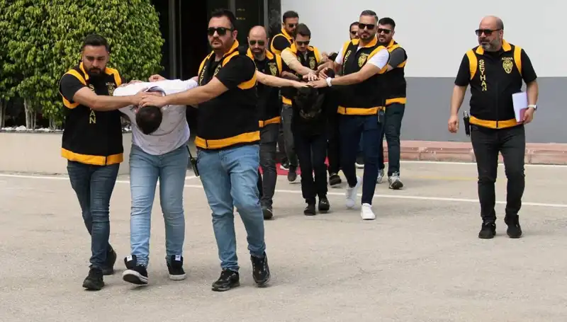 İş Dünyasında Şok Edici Sevgili Tuzakları: Para ve Güvenin Hüsranı