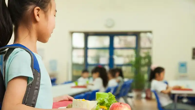 İspanya'da Obeziteyi Önlemek İçin Radikal Adım: Yağlı Yiyecekler Menülerden Kaldırılıyor
