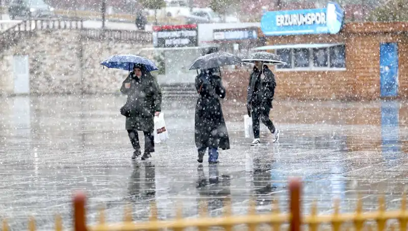 Mayıs Ayında Sıra Dışı Kar Yağışı: Ülke Genelinde Şok Etkisi Yarattı