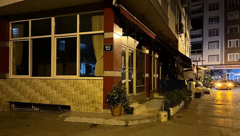 İzmir'de Kahvehane Faciası: Silahlı Saldırıda Bir Kişi Hayatını Kaybetti