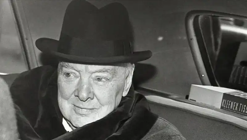 Churchill’in Bekar Evi Satışta: Tarihi Konut, 3.75 Milyon Sterline Yeni Sahibini Bekliyor