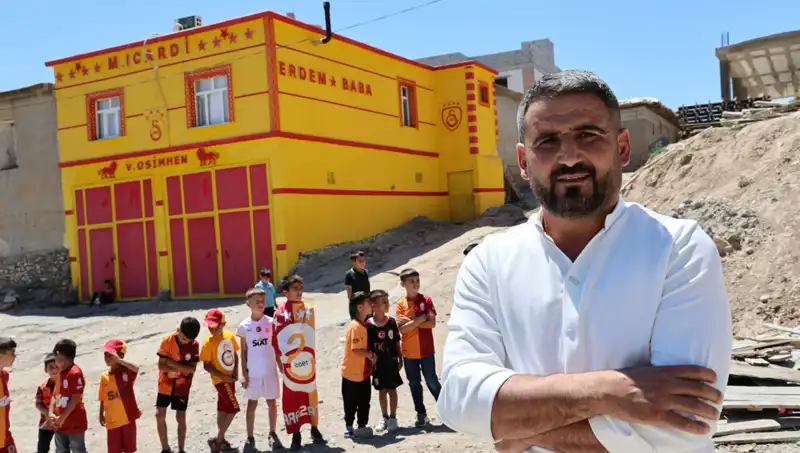 Taraftar, Icardi’den Sonra Osimhen’i Evinin Dış Cephesine Yazdırdı!