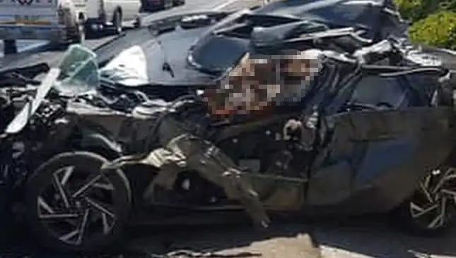 Şanlıurfa'da Otomobil Tankere Çarptı: Korkunç Kaza Sonrası 1 Ölü