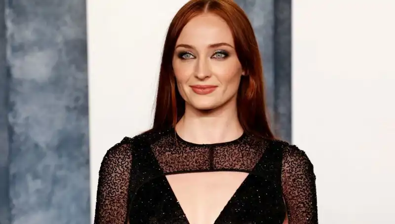 Sophie Turner’ı Kızdıran Olay: Game of Thrones Yıldızına Yorumlar Tepki Çekti