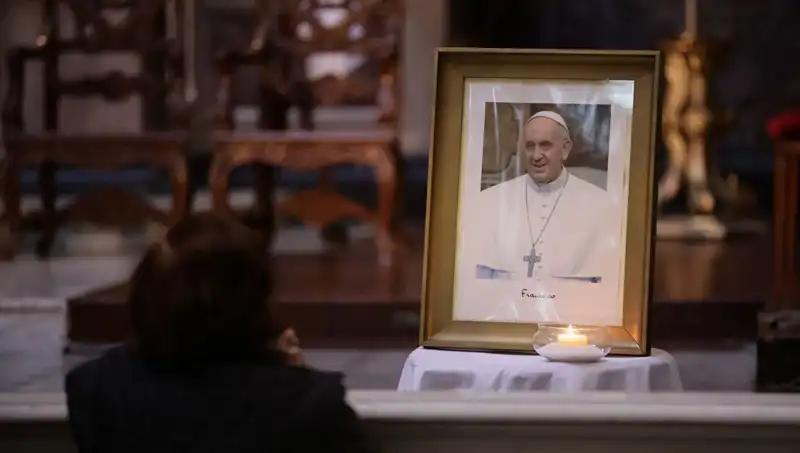 Papa Francis'in Vasiyeti ve Cenaze Töreni İçin Hazırlık Detayları Açıklandı