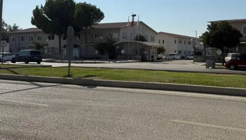 Adana'da Şok Olay: Amir Çalışanını Tabancayla Vurdu!