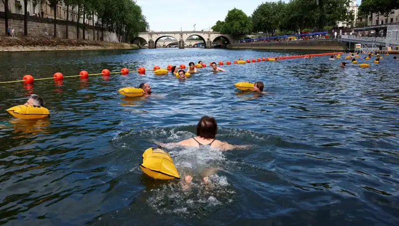 Paris Seine Nehri'nde Tarihi Değişim: 1923'ten Sonra İlk Kez Halka Açıldı