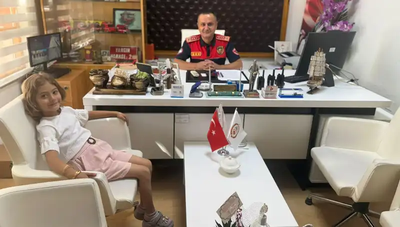 Küçük Kahraman Aslı, Köyü Alevlerden Kurtardı!