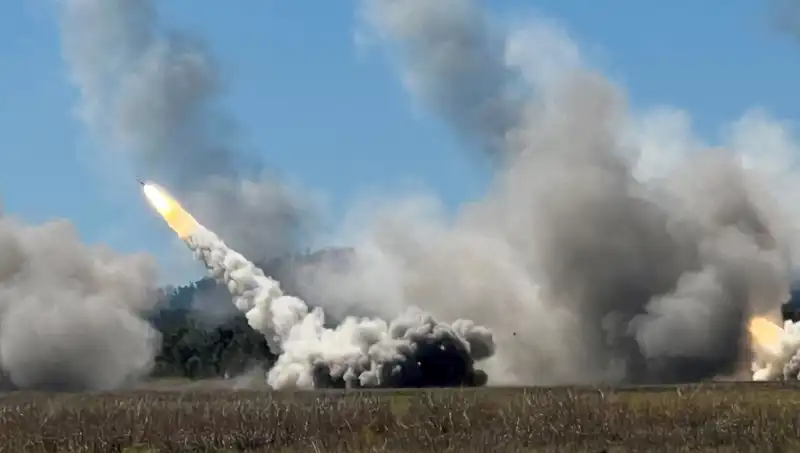 Avustralya'nın Askeri Gücü: HIMARS Atışıyla Yeni Bir Dönem Başlatıldı