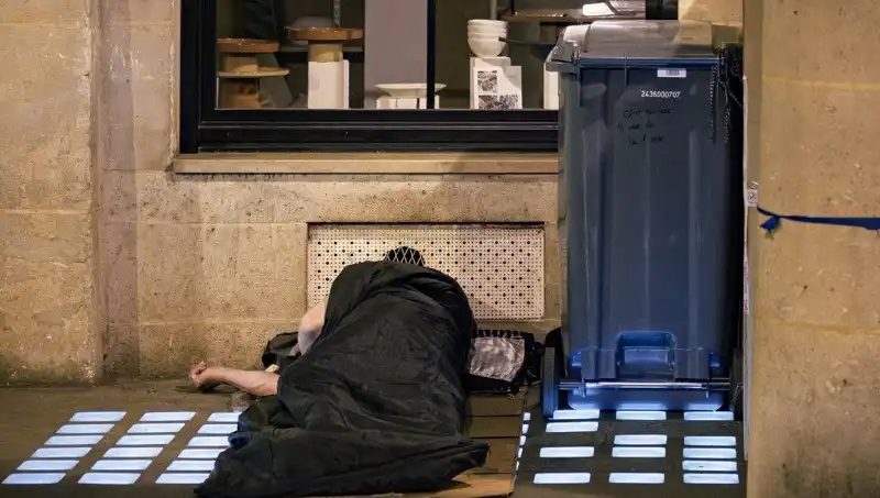 Avrupa'nın Yoksullaşma İstatistikleri: 2023'te Dikkat Çeken Üç Ülke