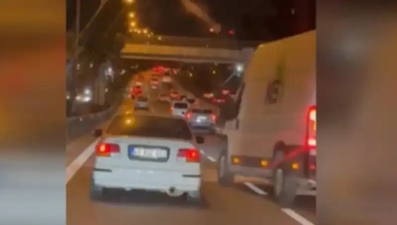 Tuzla'da Makas Terörü: Kaçan Sürücü Tutuklandı, Kazanın Ardındaki Gerçekler Ne?