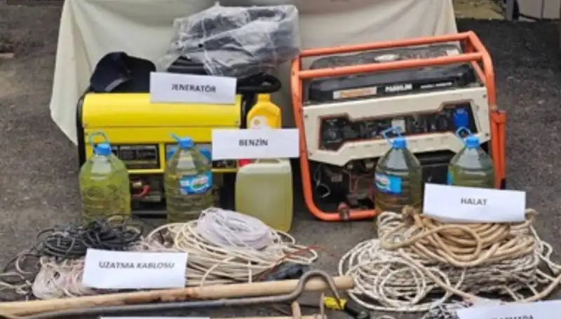 Kaçak Kazı ve Uyuşturucu Operasyonunda Şok Gelişme: 9 Şüpheli Yakalandı