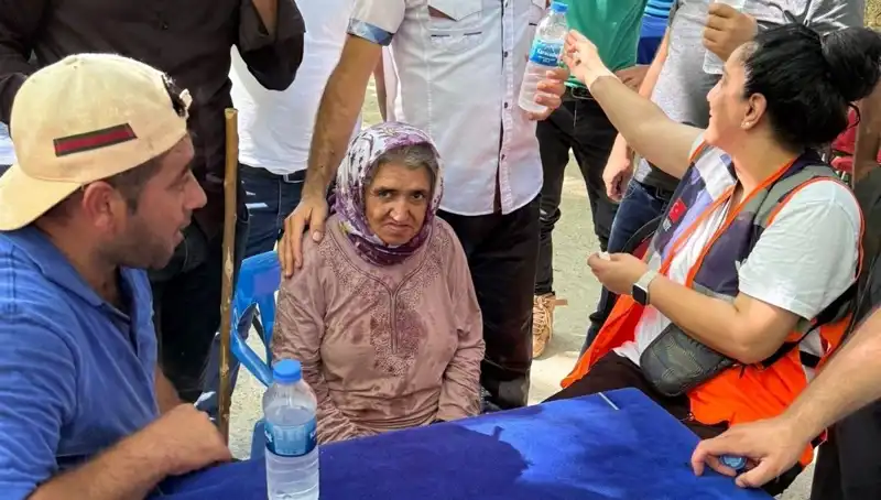 Kayıp Kadın Piknikçiler Tarafından Kurtarıldı: Hayatta Kalmanın İnanılmaz Hikayesi